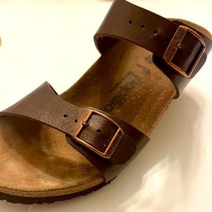 NEW! Papillon (Birkenstock) Slip on bronze/brown wedge heel. Great heel height!